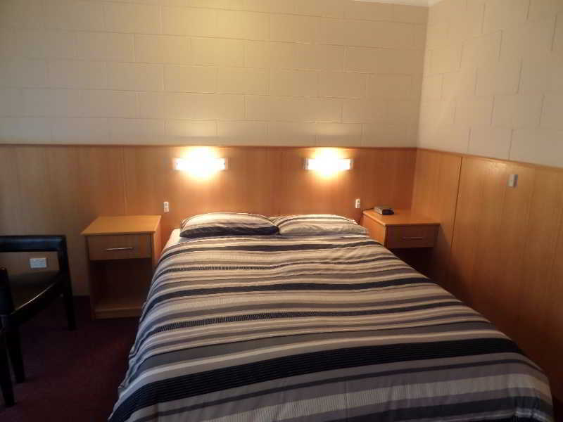 Sheffield Motor Inn Bagian luar foto
