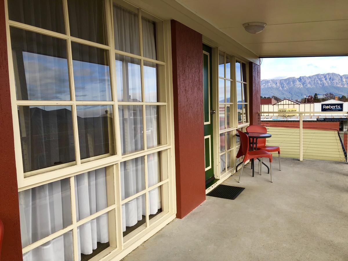 Sheffield Motor Inn Bagian luar foto