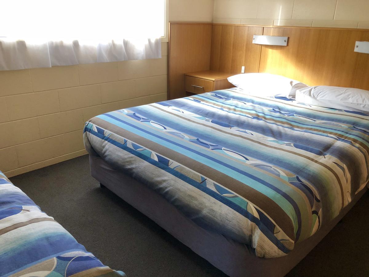 Sheffield Motor Inn Bagian luar foto