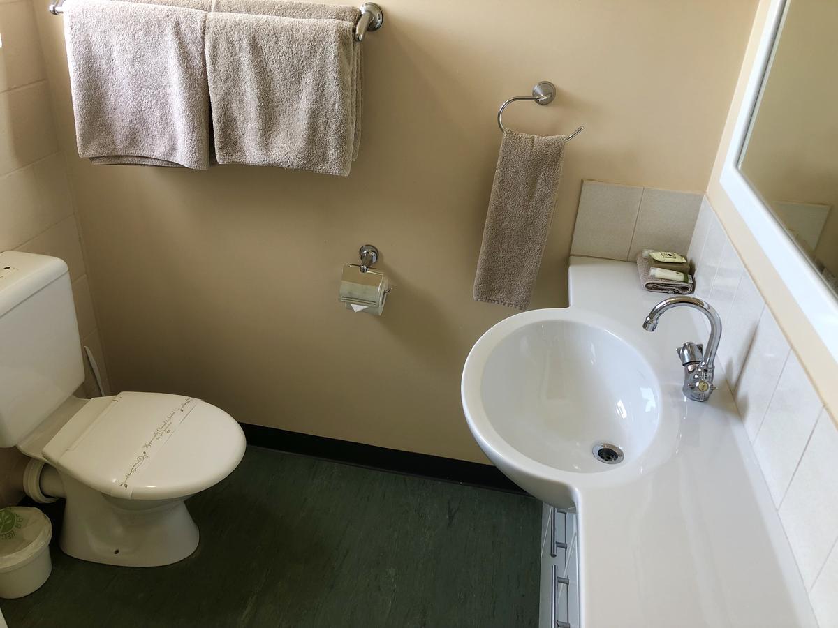 Sheffield Motor Inn Bagian luar foto