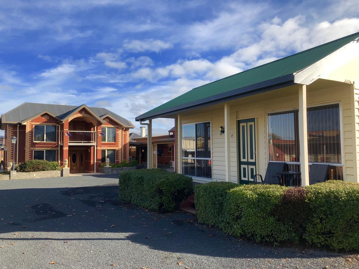 Sheffield Motor Inn Bagian luar foto