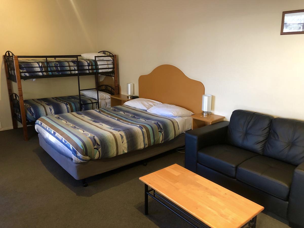Sheffield Motor Inn Bagian luar foto