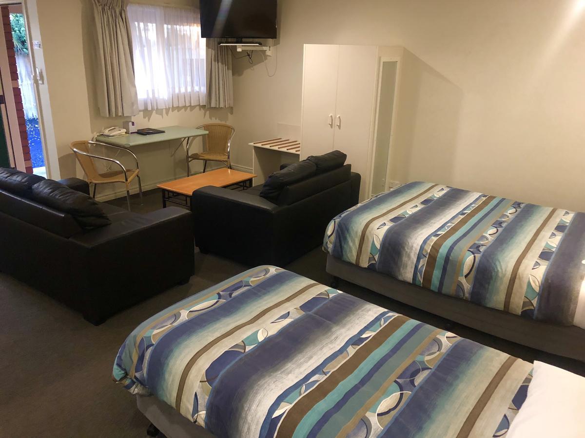Sheffield Motor Inn Bagian luar foto