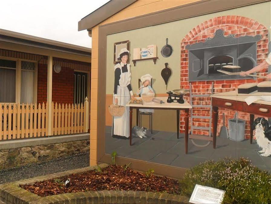 Sheffield Motor Inn Bagian luar foto